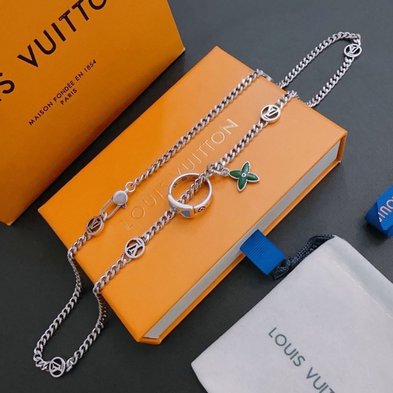 Louis Vuitton Necklaces